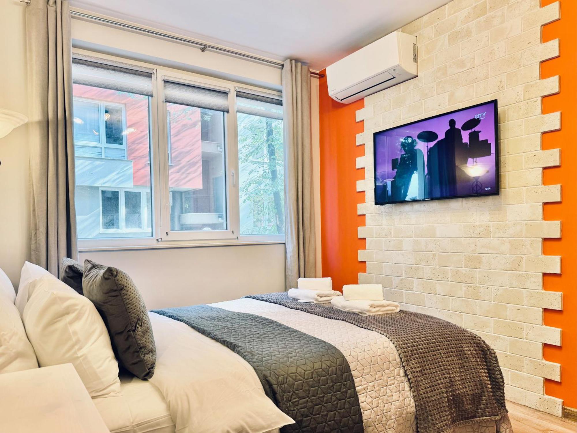 Top Centre 2Bed Apartment For 5 Guests 2 Minutes From High Street พลอฟดิฟ ภายนอก รูปภาพ