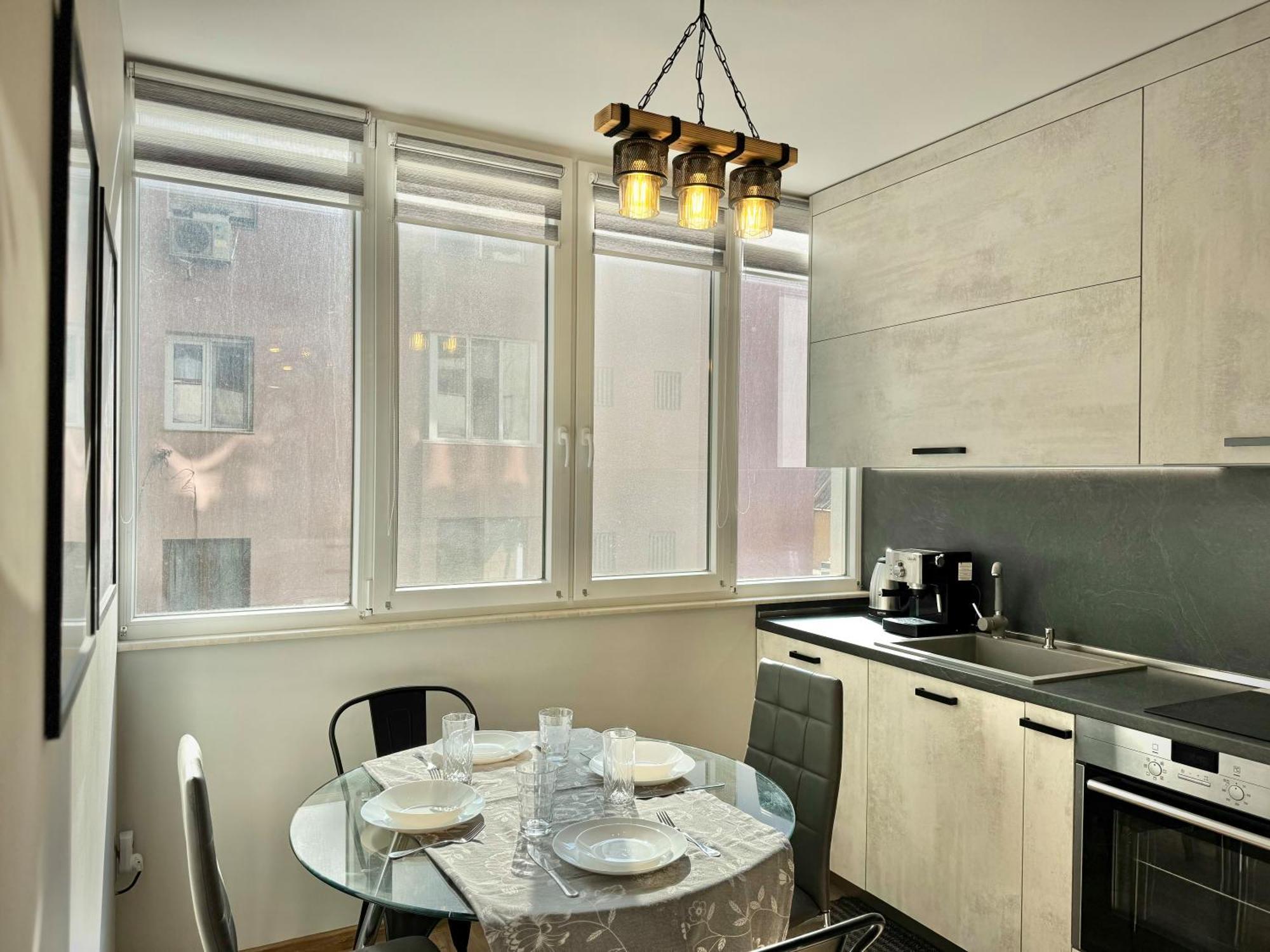 Top Centre 2Bed Apartment For 5 Guests 2 Minutes From High Street พลอฟดิฟ ภายนอก รูปภาพ