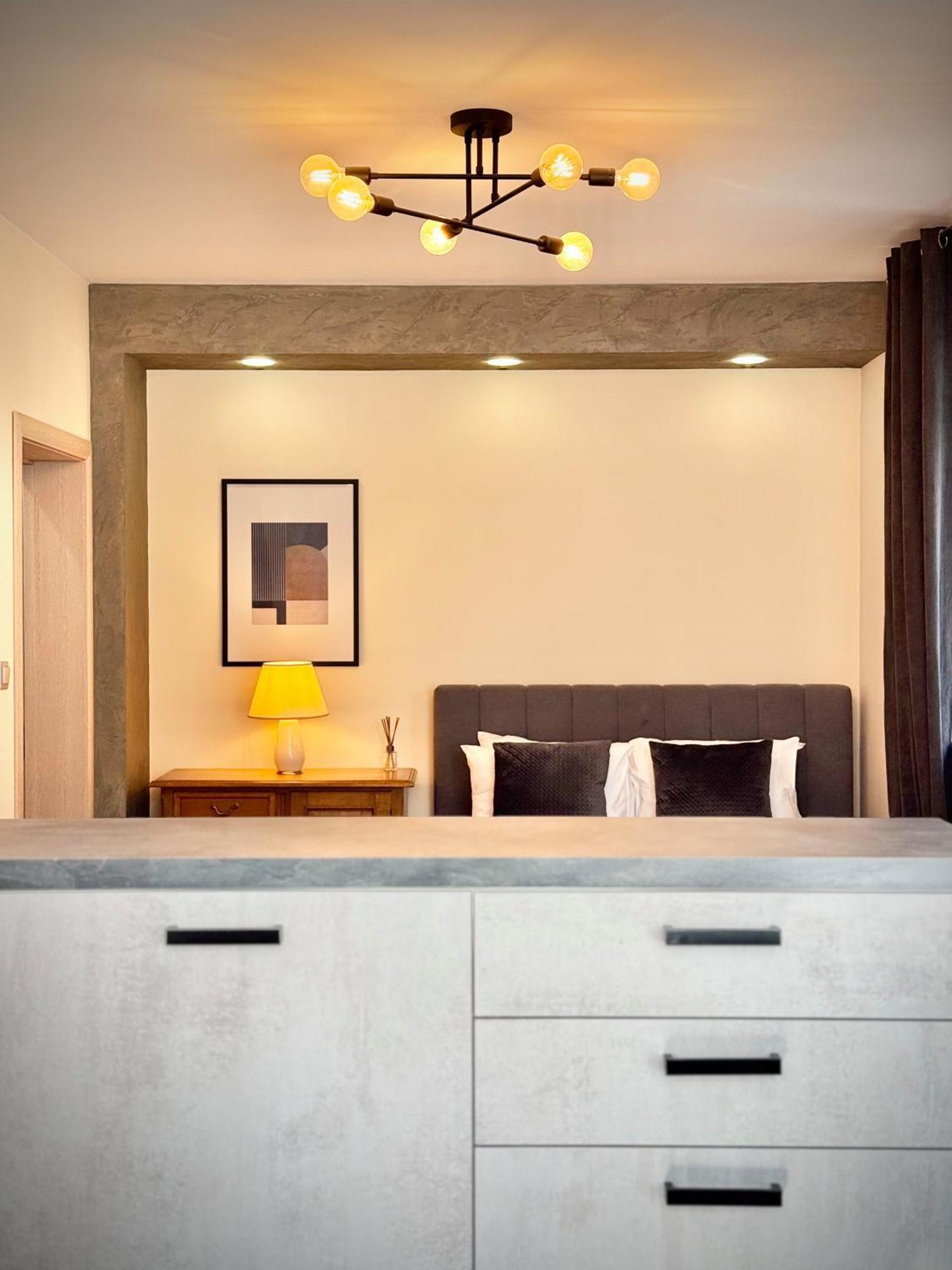 Top Centre 2Bed Apartment For 5 Guests 2 Minutes From High Street พลอฟดิฟ ภายนอก รูปภาพ