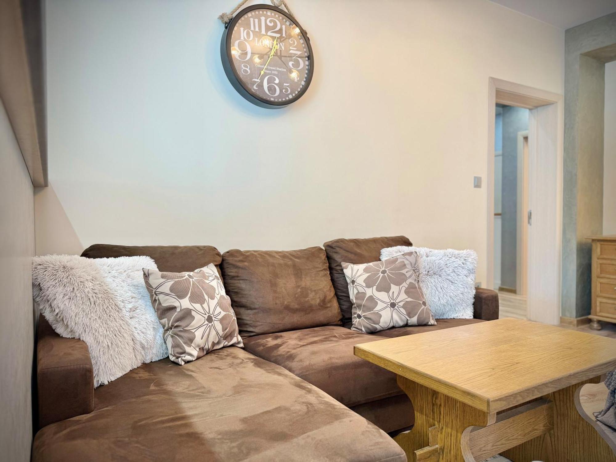 Top Centre 2Bed Apartment For 5 Guests 2 Minutes From High Street พลอฟดิฟ ภายนอก รูปภาพ